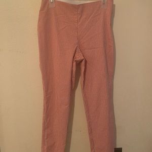 Adorable crop pants